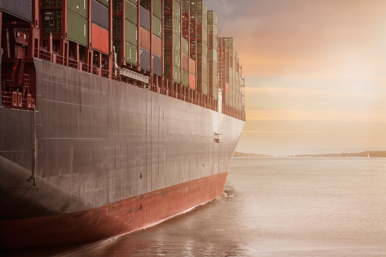 Lasteskip med containere